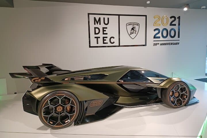 Bologna: Tour Guidato e Biglietto d'Ingresso al Museo Lamborghini — foto 5