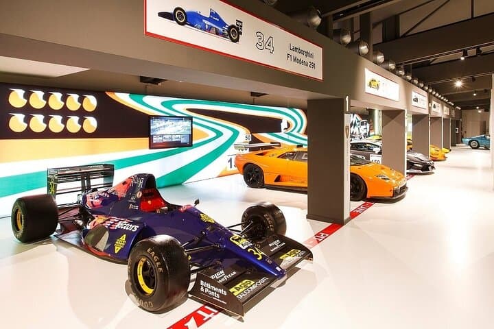 Biglietto d'ingresso al Museo Lamborghini e tour della fabbrica a Bologna — foto 2