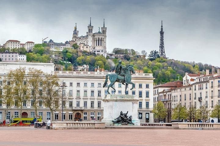 Tour Autoguiado a Pie por Lyon con una App