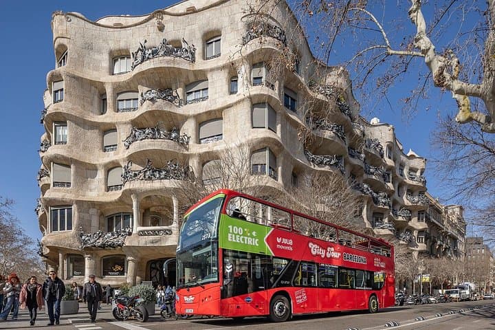 Barcelona Stadtrundfahrt Hop-On Hop-Off Landausflug — Foto 4