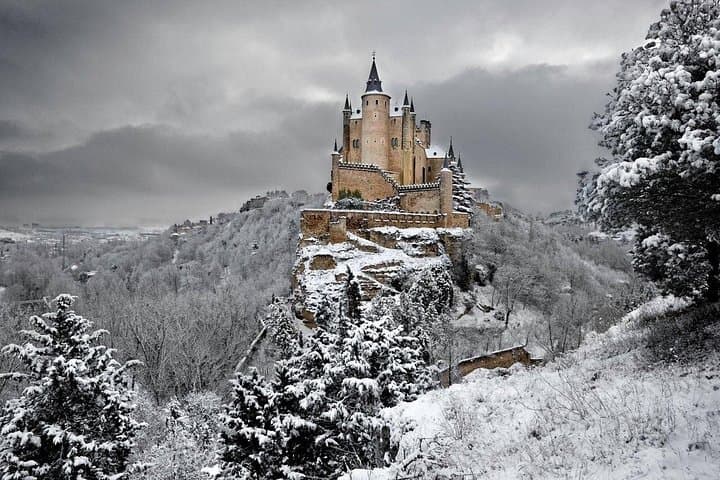 Tour di Gruppo Ridotto a Segovia e Avila da Madrid