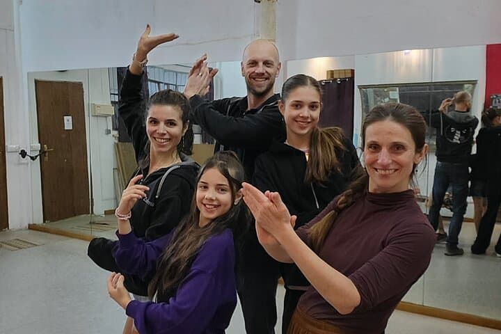 Aprende a Bailar Flamenco desde Cero: Clase Divertida para Principiantes — foto 5