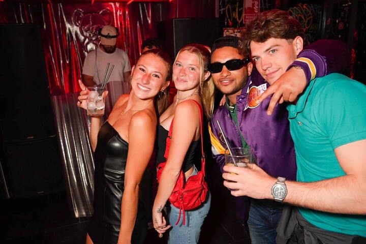 Madrid Pub Crawl: Ingressi ai Club, Bar e Shot — foto 5