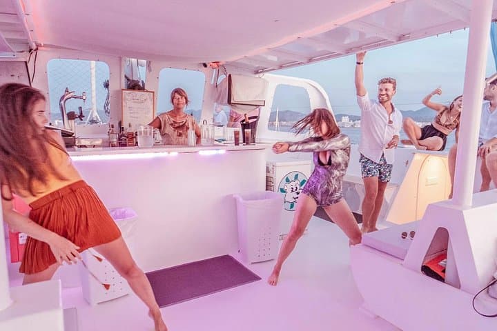 Croisière en catamaran à Ibiza avec boissons illimitées et barbecue — photo 5
