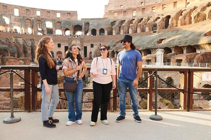 Tour del Colosseo e Foro Romano in Piccolo Gruppo
