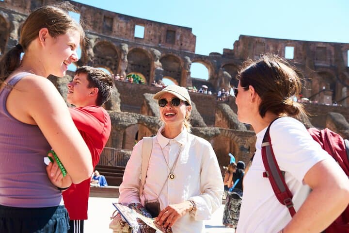 Tour del Colosseo e Foro Romano in Piccolo Gruppo — foto 4