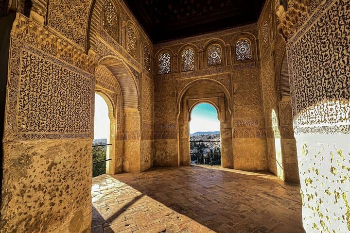 Visita Privada a la Alhambra y los Palacios Nazaríes desde Málaga — foto 3