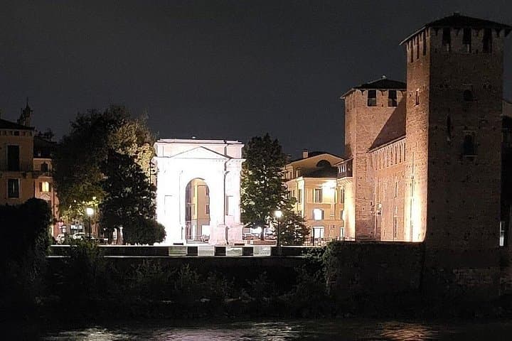 Verona bei Mondschein: Abendliche Stadtführung — Foto 4
