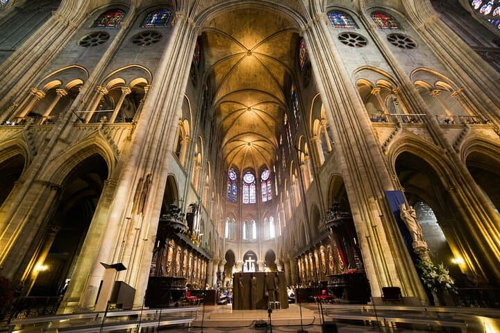 Geführte Tour durch die Kathedrale Notre-Dame mit Zugang — Foto 5