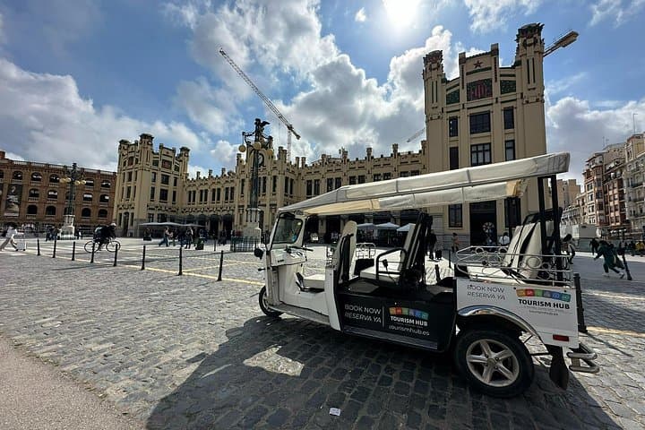 Valence : Visitez le Centre Historique de Valence en Tuk Tuk — photo 4