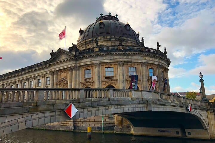 Berlin Stadtzentrum Geschichtstour Semi-Privat Max. 12 Personen — Foto 4