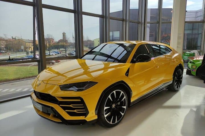 Ingresso al Museo Lamborghini e Simulatori Professionali — foto 4