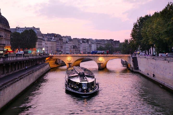 Volltag Paris City Pass: 50 Museen, unbegrenzte Bootsfahrt — Foto 5