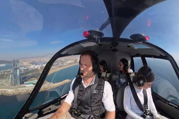 Offizieller Hubschrauberflug über Barcelona
