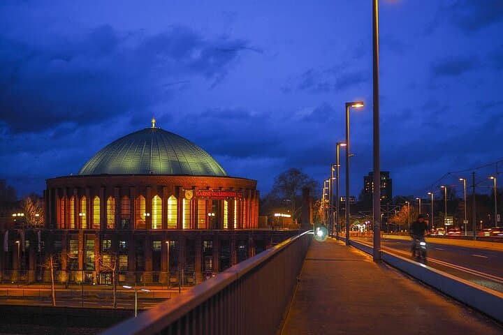 Tour Fantasma di Düsseldorf: Passeggiata Inautonoma — foto 3
