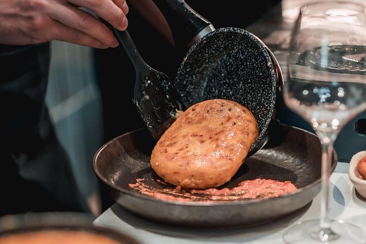 Madrid Spanische Tortilla Kochkurs und Brunch mit unbegrenztem Wein