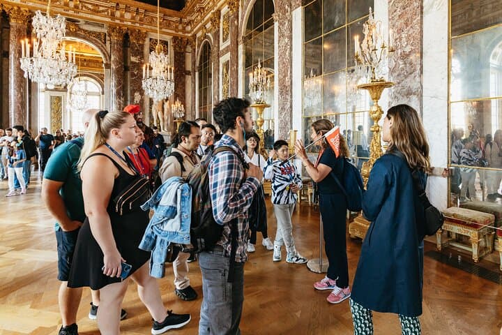 Visite en direct du Palais de Versailles avec accès aux jardins depuis Paris — photo 1
