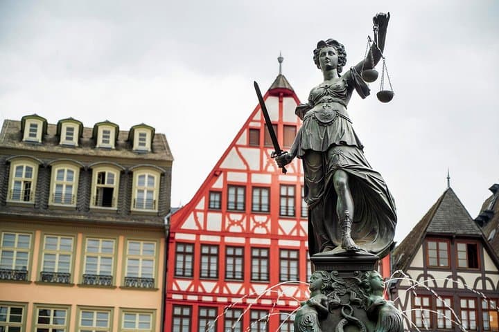 2-stündige lokale Stadtführung in Frankfurt — Foto 5