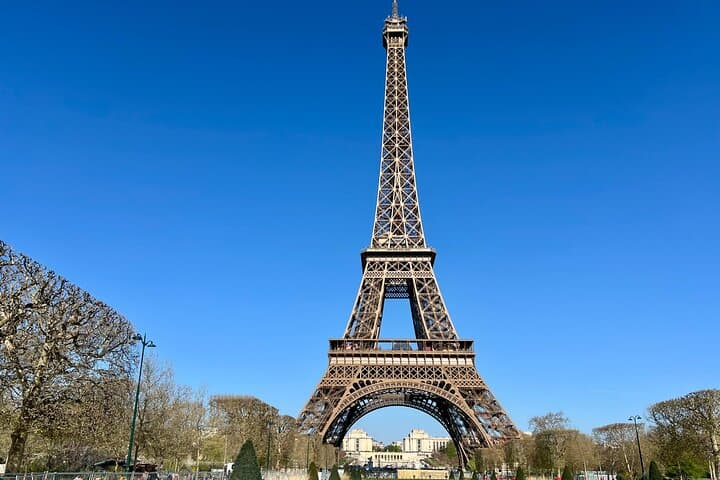 Visita Guidata alla Torre Eiffel con Accesso in Ascensore al 2° Piano e alla Sommità — foto 2
