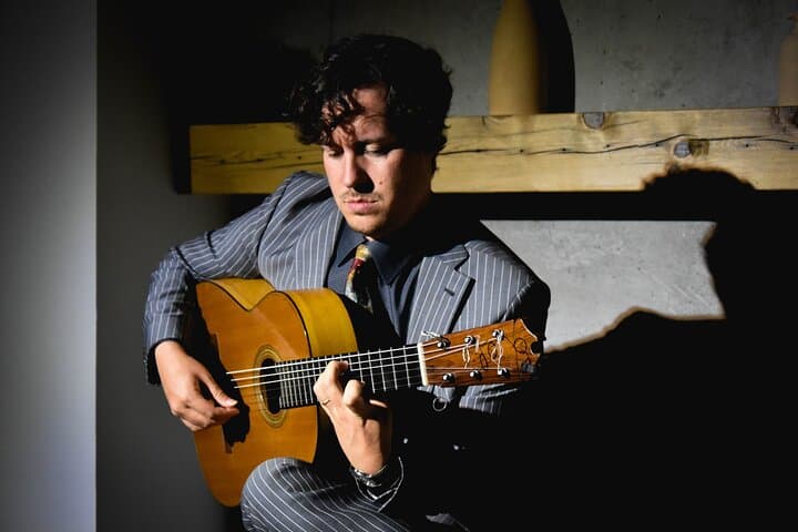 Flamenco- und Klassik-Gitarrenrezital in Spanien — Foto 4