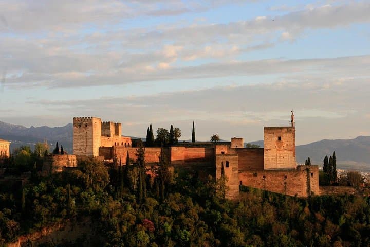 Tour Privado de la Alhambra y el Generalife de Granada