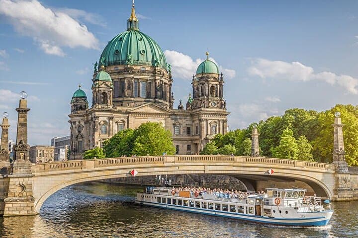 Berlin: Spree-Rundfahrt — Foto 2