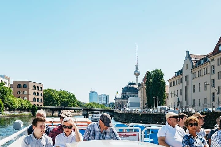 Berlin: Spree-Rundfahrt — Foto 4