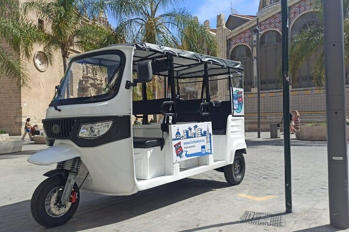 Private TukTuk Tour 2 Hours of Valencia — photo 2