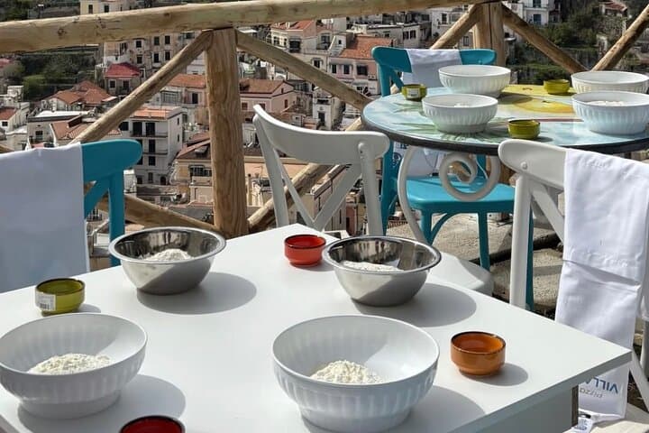 Pizza-Kurs an der Amalfiküste mit Meerblick — Foto 3