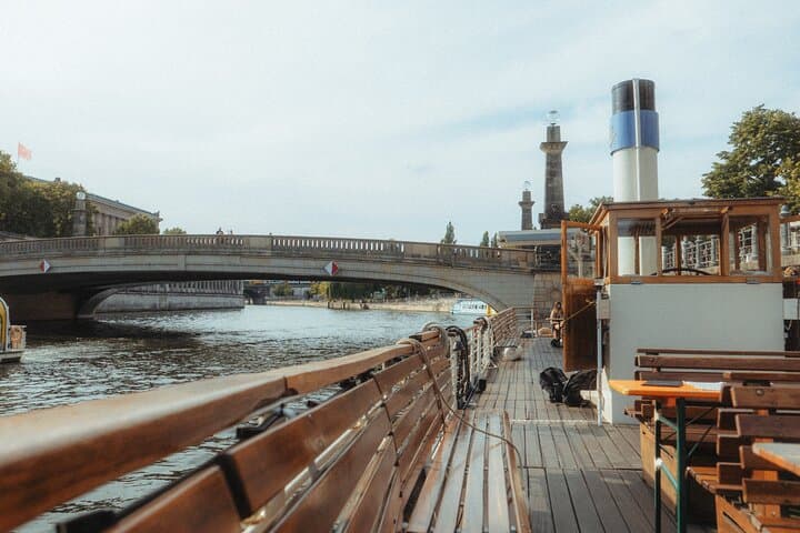 1-stündige Sightseeing-Bootsfahrt durch das historische Stadtzentrum — Foto 2