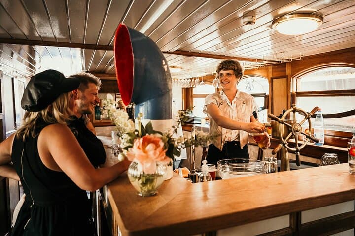 Alter Berliner Bierabend – Sonnenuntergangs-Kreuzfahrt auf einem Dampfschiff — Foto 2