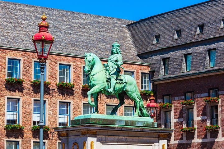 Düsseldorf Stadtführung mit einem Einheimischen — Foto 4