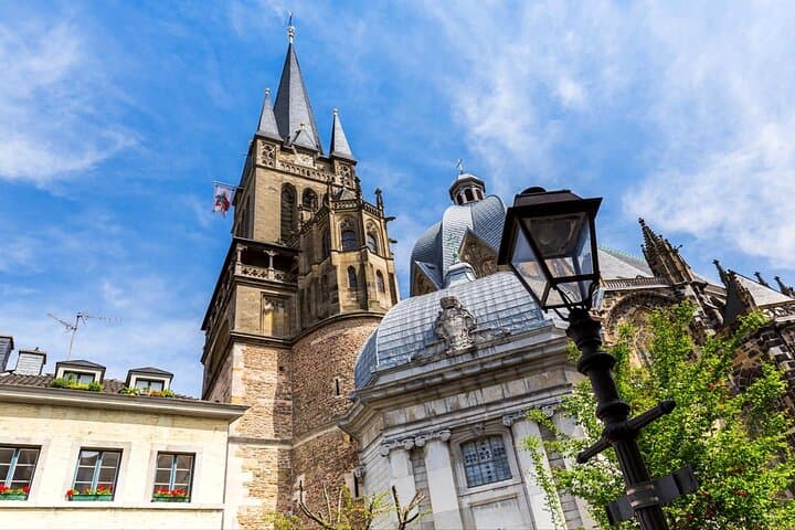 Stadtführung durch Aachen mit einem lokalen Guide