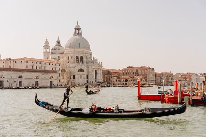 Venedig an einem Tag: Markusplatz, Dogenpalast, Gondelfahrt und Stadtrundgang — Foto 2