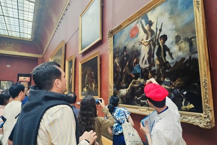 Tour guidato in spagnolo per piccoli gruppi al Museo del Louvre — foto 3