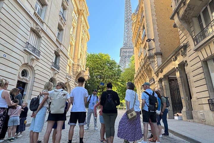 Eiffel Tower Guided Tour by Stairs with Optional Summit by Lift — photo 3