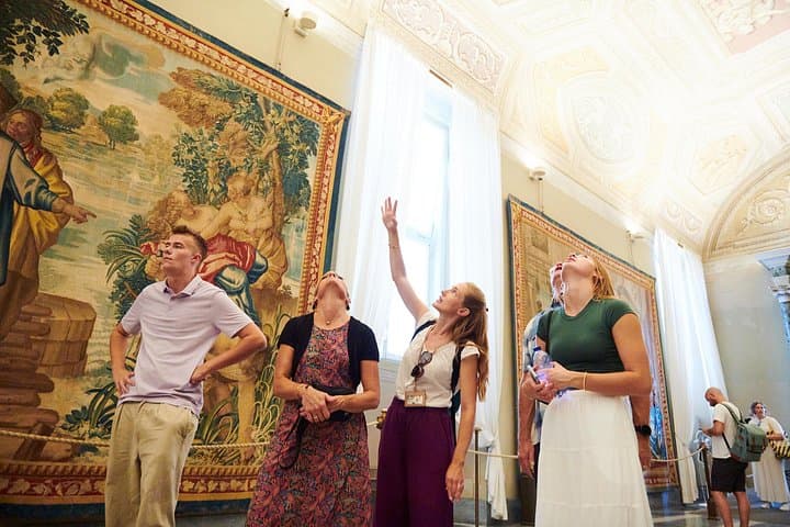 Tour Privato dei Musei Vaticani, Cappella Sistina e Basilica di San Pietro — foto 5