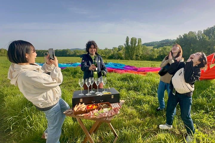 Volo in mongolfiera all'alba sopra la Toscana — foto 4