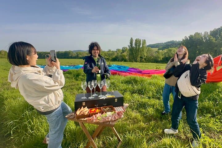Ballonfahrt bei Sonnenaufgang über der Toskana — Foto 4