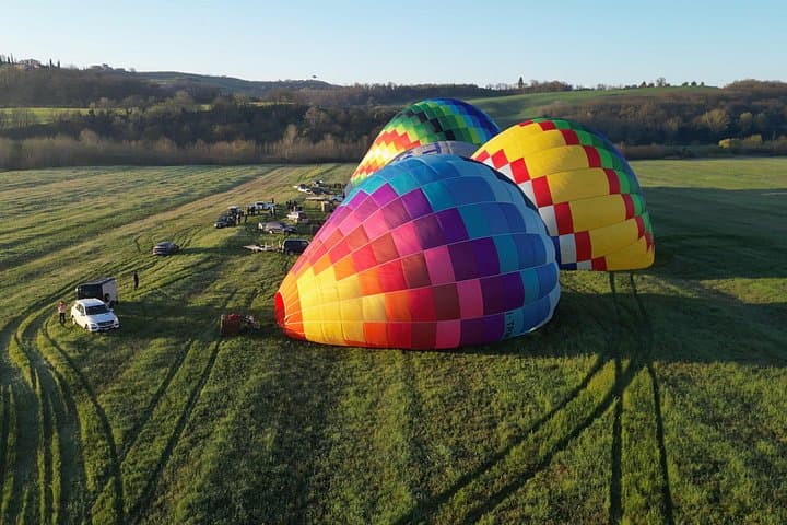 Ballonfahrt bei Sonnenaufgang über der Toskana — Foto 5