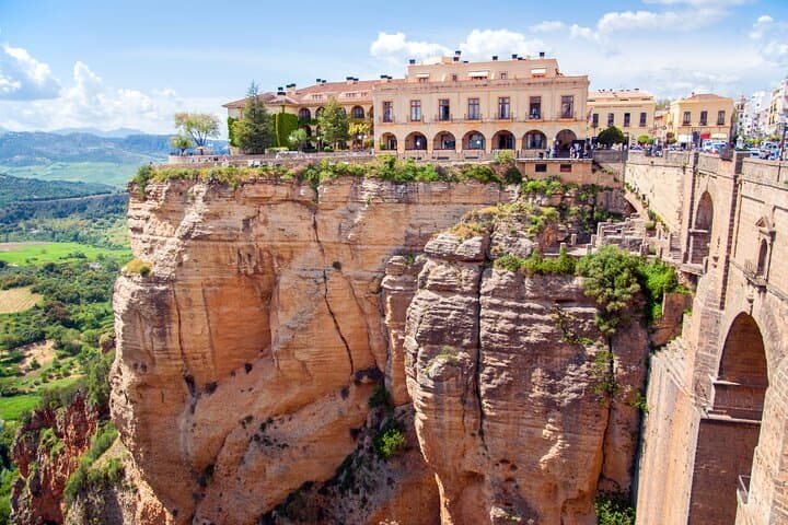Privater Tagesausflug von Malaga nach Ronda und Marbella — Foto 3