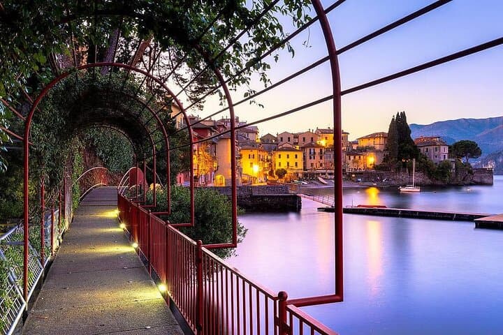 Milano: Tour dei Laghi a Varenna, Bellagio e Lugano in Barca