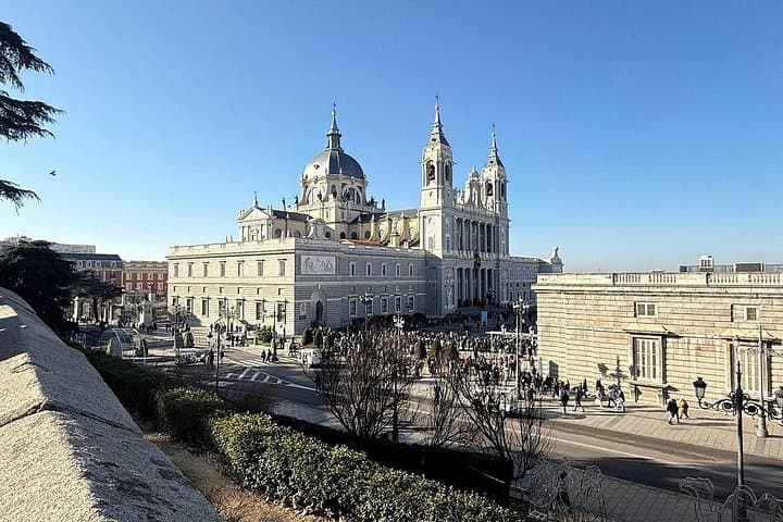 Geführte Exklusive Stadtbesichtigung zu Fuß durch das alte Madrid
