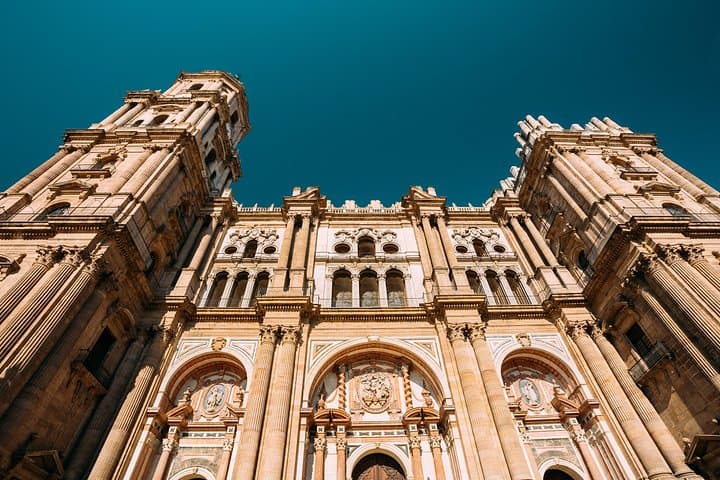 Tour Autoguidato di Málaga: dall'Alcazaba a Picasso