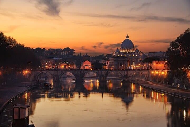 Visita al Tramonto e Notturna in Golf Cart a Roma