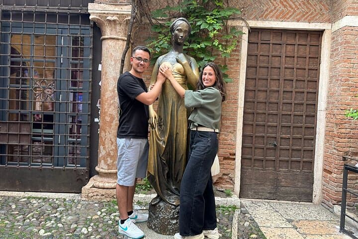Tour de Comida Callejera y Visita Guiada por Verona — foto 5