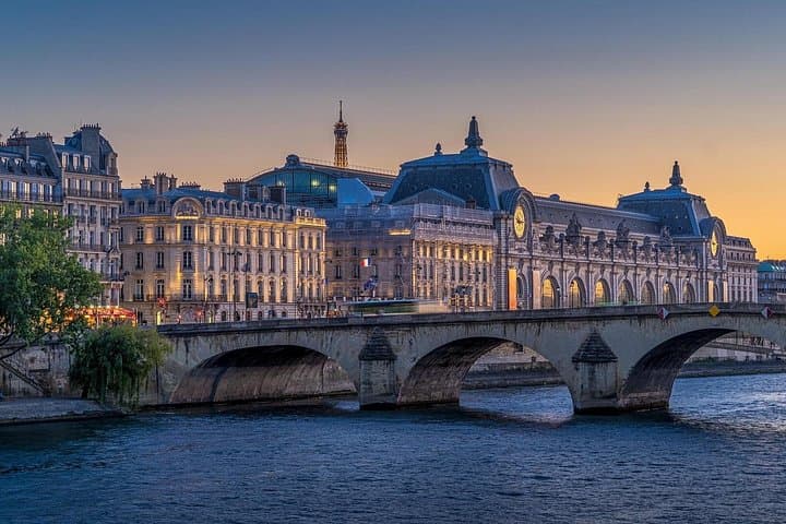Trasferimento Privato dall'Aeroporto di Parigi e Tour della Città