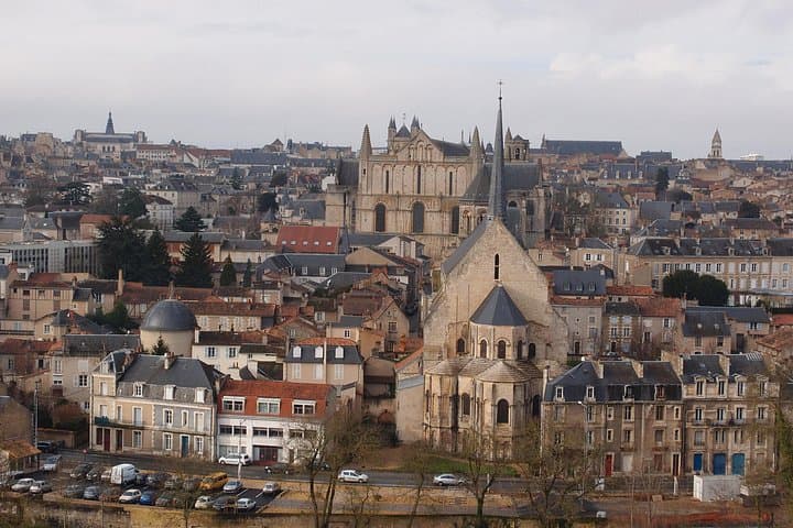 Escape Game Outdoor Poitiers - EN quests DE Légendes — Foto 2