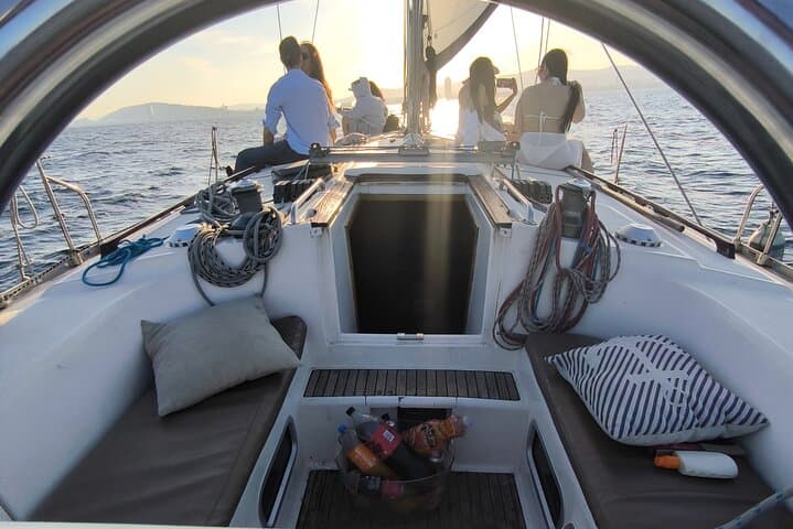Esperienza di Vela al Tramonto a Ibiza – Formentera