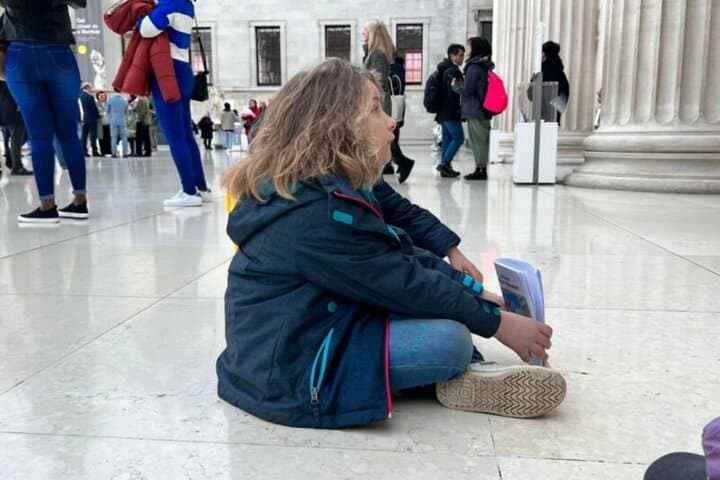 Privater Familien-Louvre-Rundgang für Kinder — Foto 3